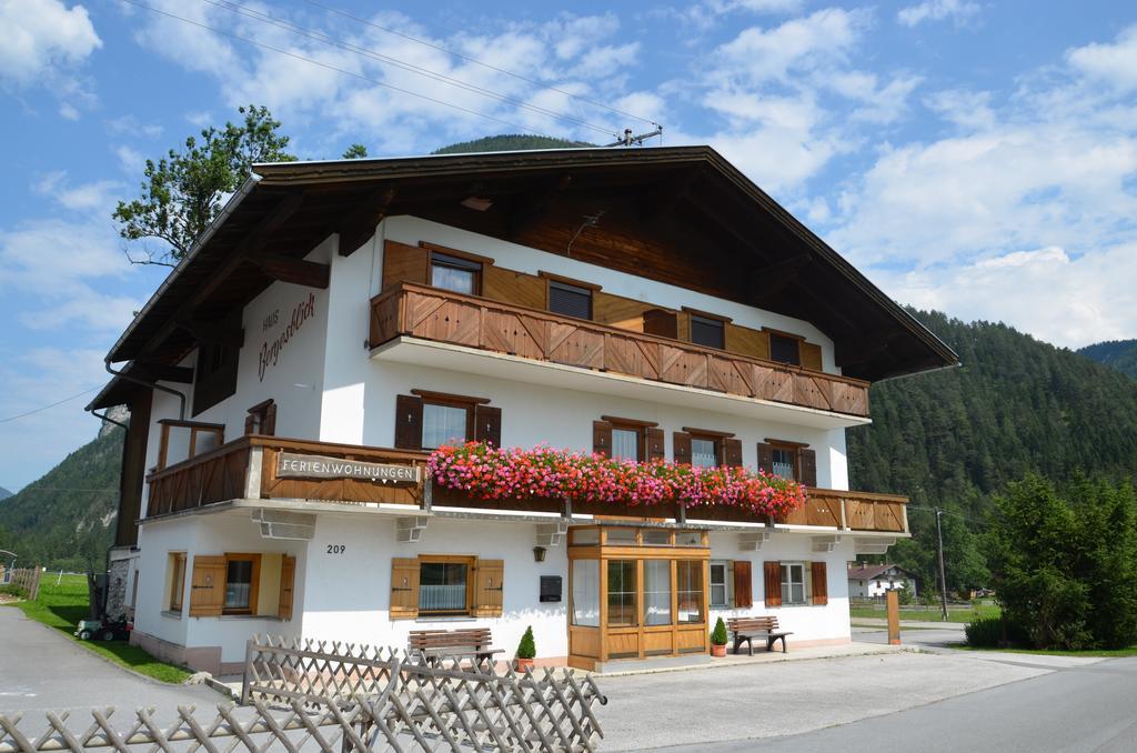 Haus Bergesblick Apartamento Leutasch Exterior foto